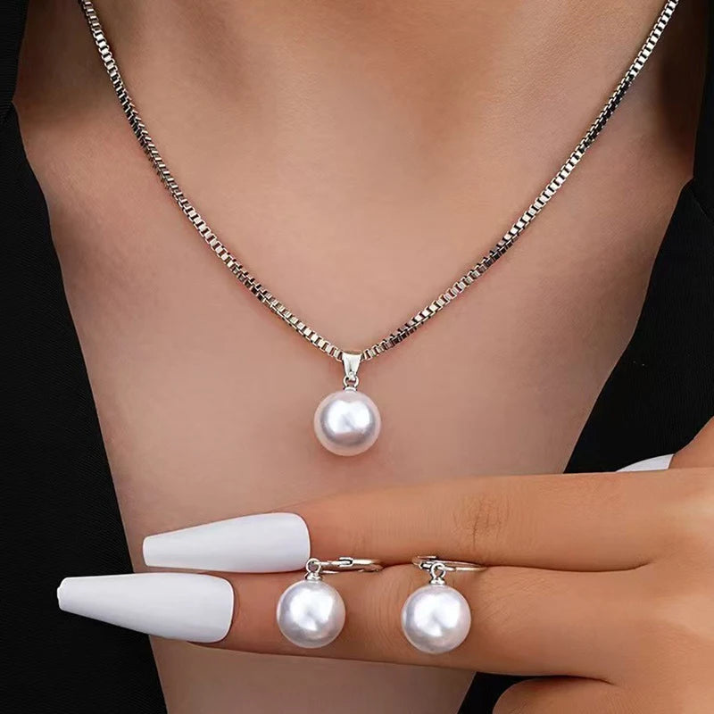 Pearl Round Necklace & Earring Set