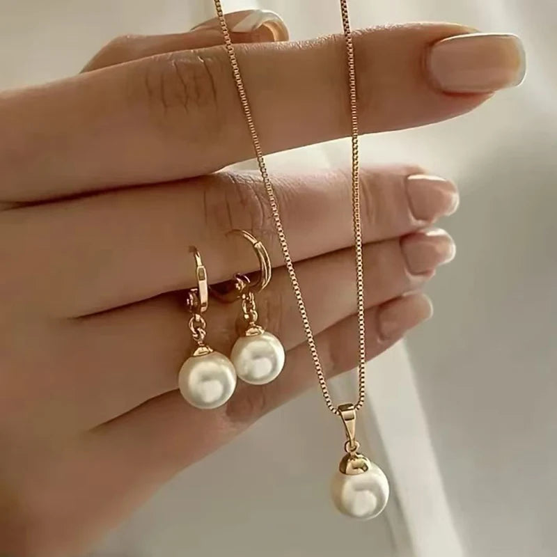 Pearl Round Necklace & Earring Set