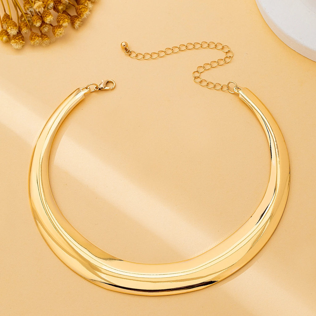 Women's Jewelry Set, Simple and Stylish Glossy Choker and Earrings, Suitable for Daily Wear and Vacation Wear