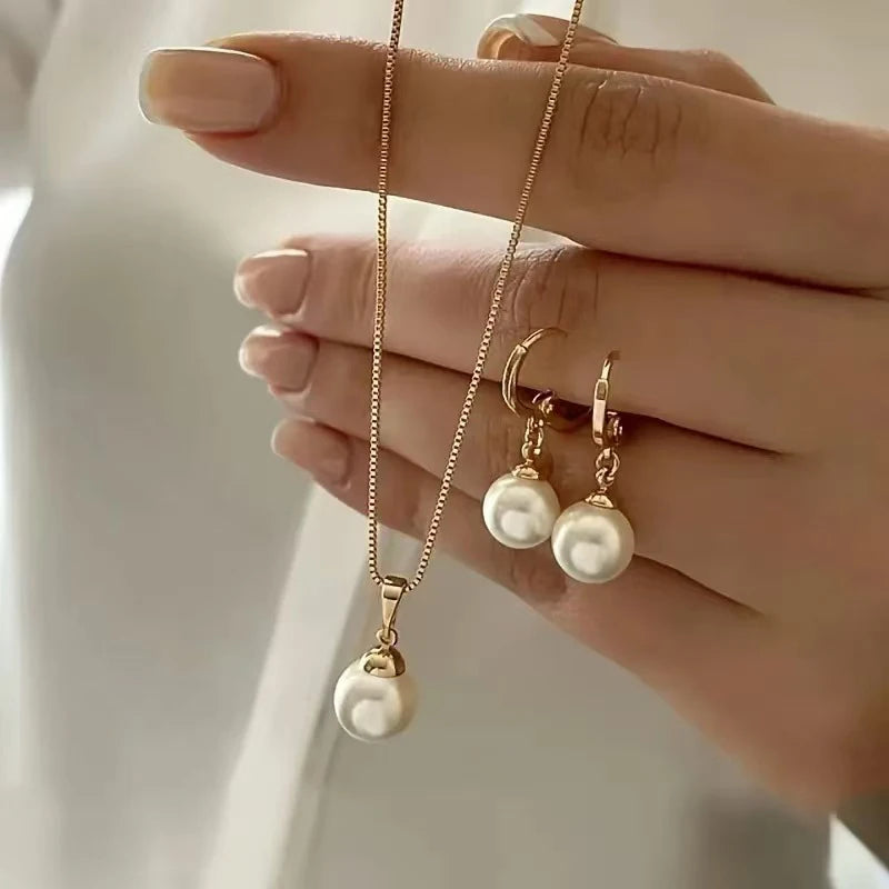 Pearl Round Necklace & Earring Set